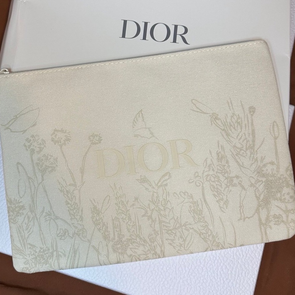Dior beauty bag/Dior mother's day pouch
